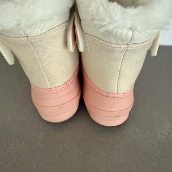 Toddler Frankie Unicorn Winter Boots Sherpa Lined White/Pink - Cat & Jack SIZE 9 - Picture 6 of 9